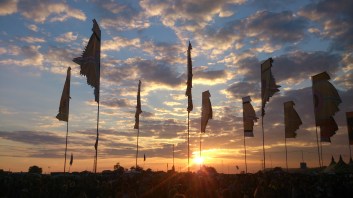 glastonbury 2